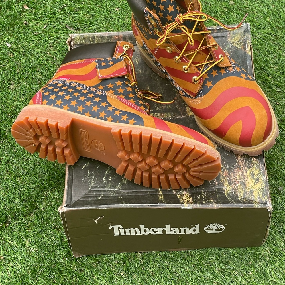 Supreme Timberland Star Wave Boots - Red, Yellow, Blue